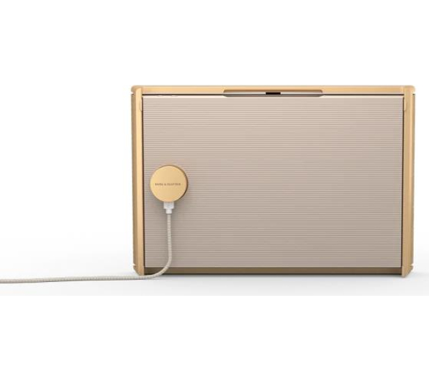 Bang & Olufsen Przenośny głośnik Beosound Level Gold Tone Alu/Light Oak - 718488 - zdjęcie 6